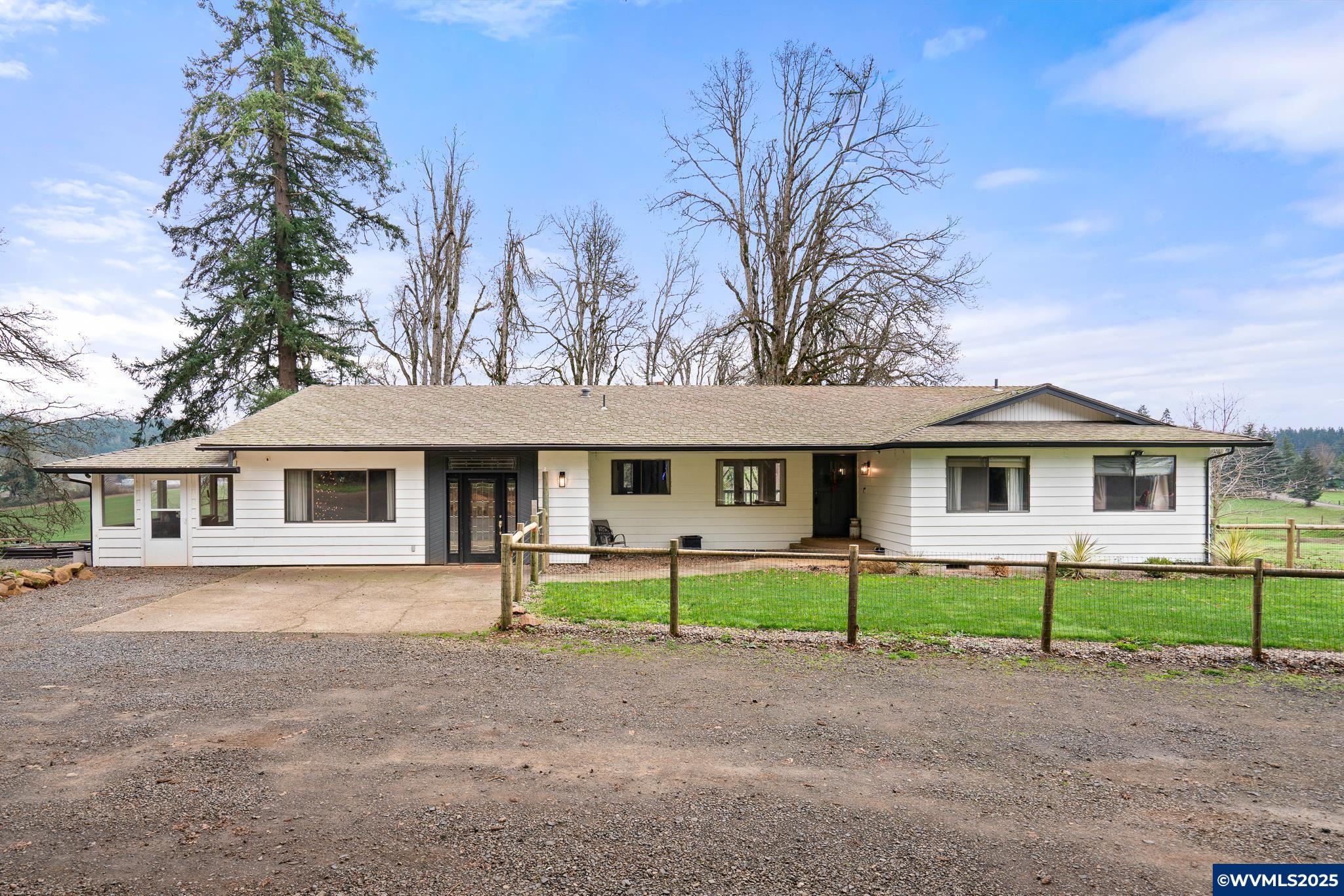 6020 Valley View Road NE Silverton OR 97381