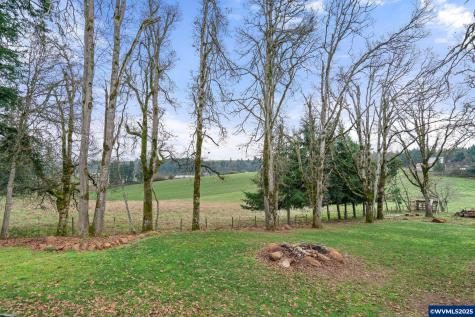 6020 Valley View Road NE Silverton OR 97381