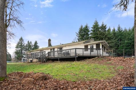 6020 Valley View Road NE Silverton OR 97381