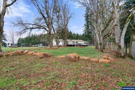 6020 Valley View Road NE Silverton OR 97381