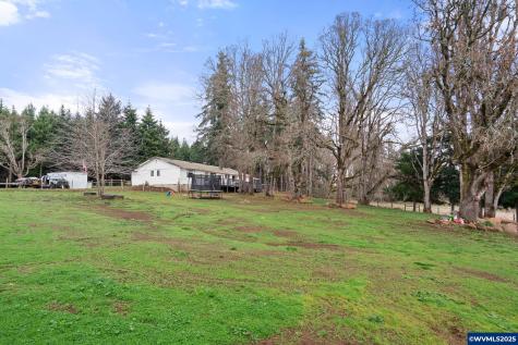 6020 Valley View Road NE Silverton OR 97381