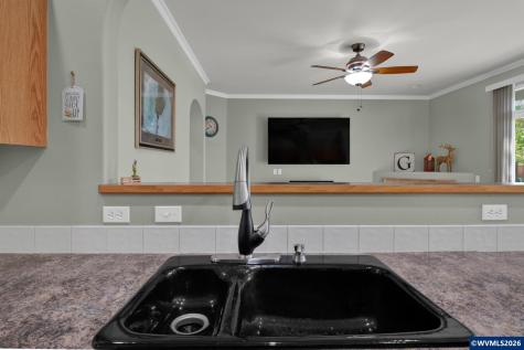 1710 Black Bear Avenue SW Albany OR 97321-5966