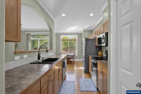 1710 Black Bear Avenue SW Albany OR 97321-5966