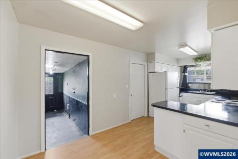 1208 28th Avenue SE Albany OR 97322