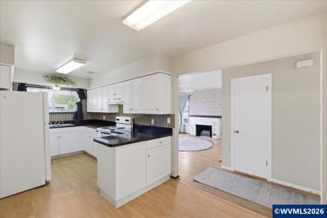 1208 28th Avenue SE Albany OR 97322