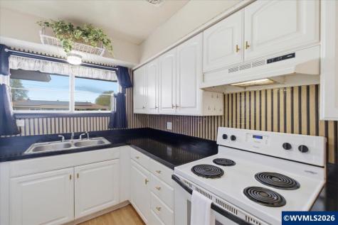 1208 28th Avenue SE Albany OR 97322