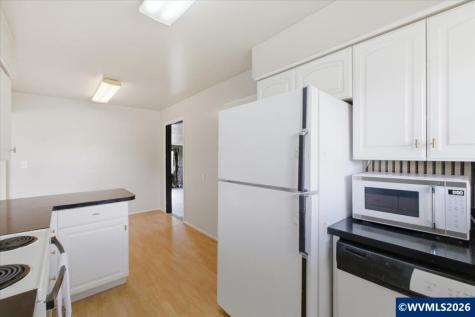 1208 28th Avenue SE Albany OR 97322