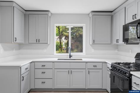 4473 Highway Us-20 Sweet Home OR 97386