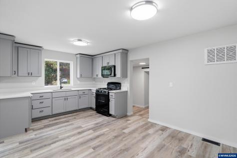 4473 Highway Us-20 Sweet Home OR 97386