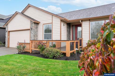 945 Caradon Court NW Salem OR 97304