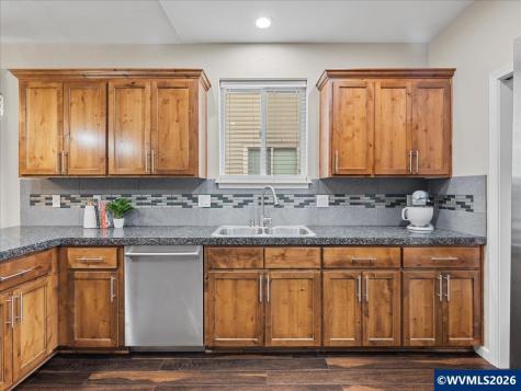 711 Pintail Street Silverton OR 97381