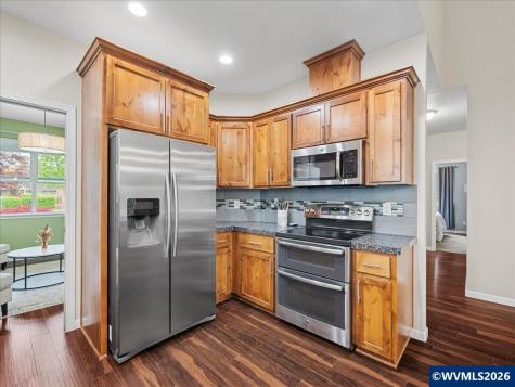 711 Pintail Street Silverton OR 97381