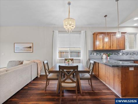 711 Pintail Street Silverton OR 97381