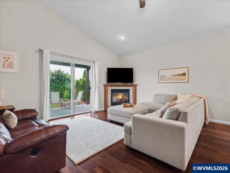 711 Pintail Street Silverton OR 97381