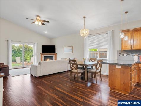 711 Pintail Street Silverton OR 97381