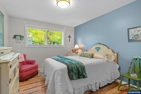 1153 Dellmoor Way Woodburn OR 97071