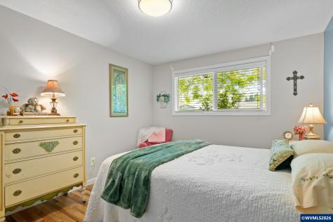 1153 Dellmoor Way Woodburn OR 97071