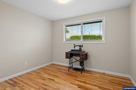 1153 Dellmoor Way Woodburn OR 97071