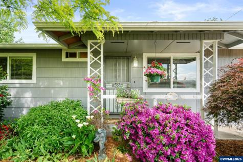 1153 Dellmoor Way Woodburn OR 97071