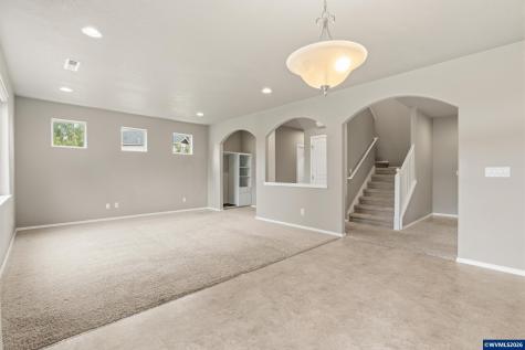 2641 Red Oak Street NW Albany OR 97321