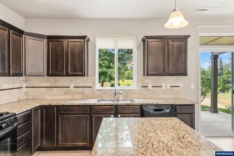 2641 Red Oak Street NW Albany OR 97321