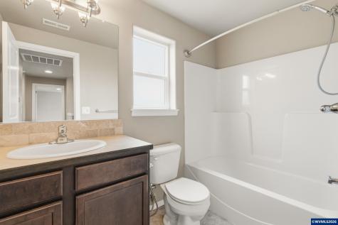 2641 Red Oak Street NW Albany OR 97321