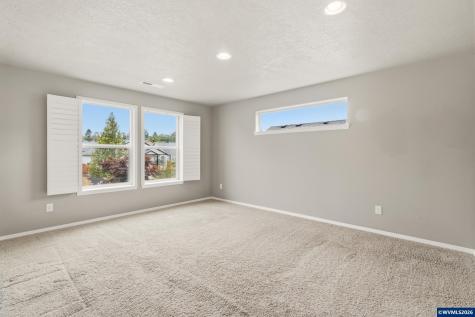 2641 Red Oak Street NW Albany OR 97321