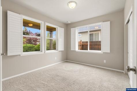 2641 Red Oak Street NW Albany OR 97321