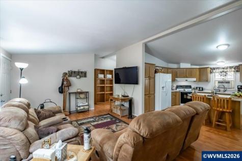 43077 N River Drive Sweet Home OR 97386