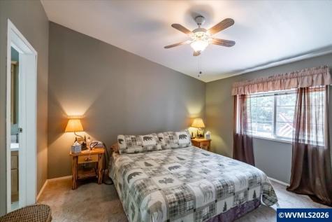 43077 N River Drive Sweet Home OR 97386