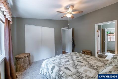 43077 N River Drive Sweet Home OR 97386