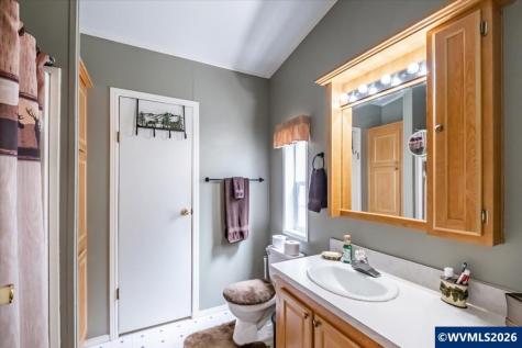 43077 N River Drive Sweet Home OR 97386