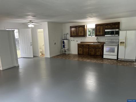 43077 N River Drive Sweet Home OR 97386