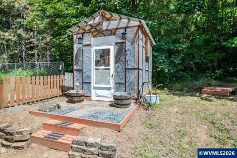 43077 N River Drive Sweet Home OR 97386