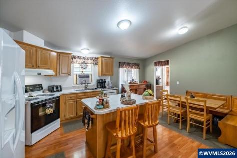 43077 N River Drive Sweet Home OR 97386