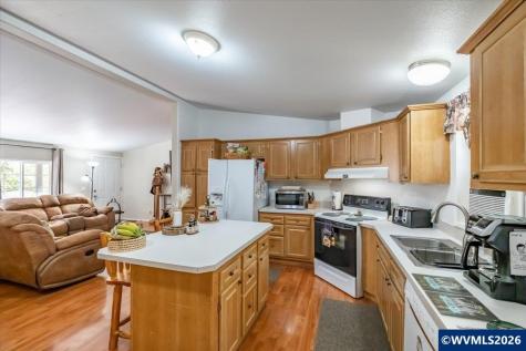 43077 N River Drive Sweet Home OR 97386