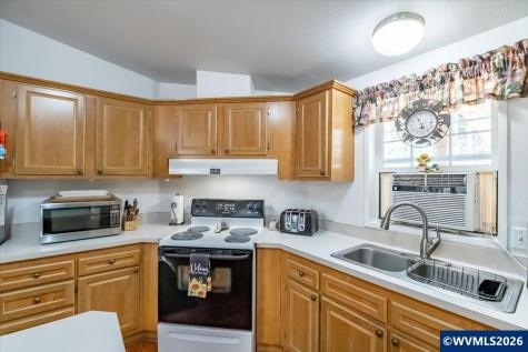 43077 N River Drive Sweet Home OR 97386