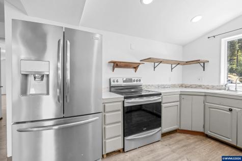 30626 W View Drive Lebanon OR 97355