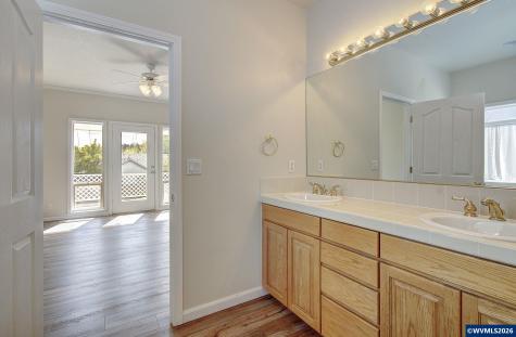 1615 Sisters Court NW Salem OR 97304