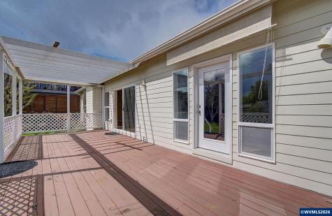 1615 Sisters Court NW Salem OR 97304