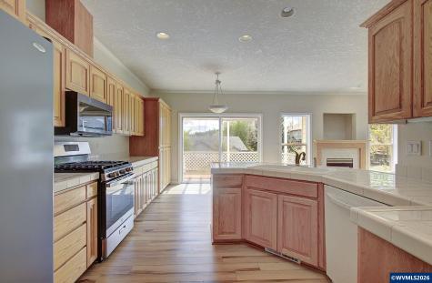 1615 Sisters Court NW Salem OR 97304