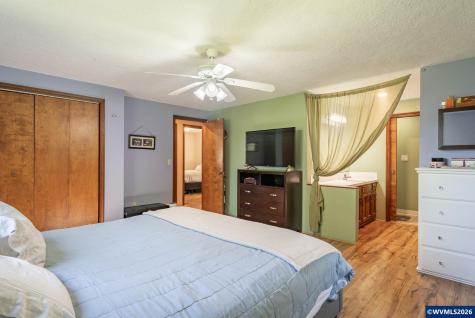 1340 Richard Court Independence OR 97351