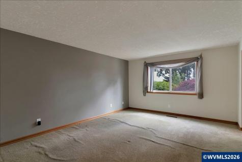 3242 Winslow Way NW Salem OR 97304