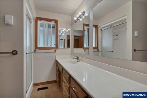 3242 Winslow Way NW Salem OR 97304