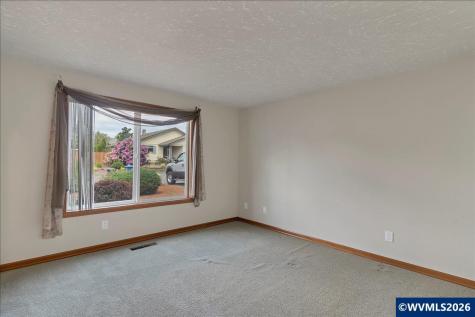 3242 Winslow Way NW Salem OR 97304