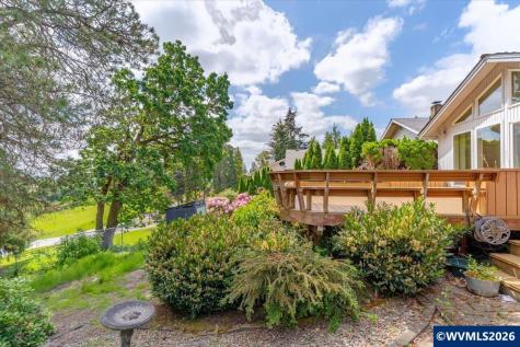 3242 Winslow Way NW Salem OR 97304