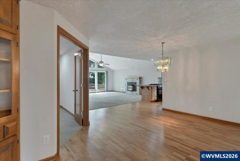 3242 Winslow Way NW Salem OR 97304