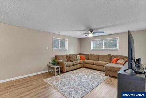 2115 37th Avenue NW Salem OR 97304