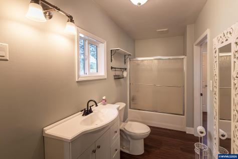 34693 Meridian Road Lebanon OR 97355-9152