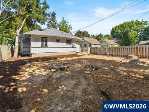 260 20th Street SE Salem OR 97301